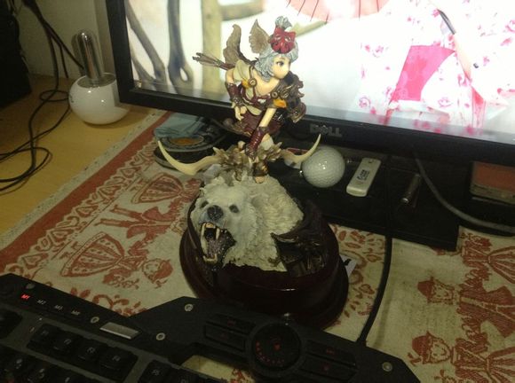 斗战神玉狐手办