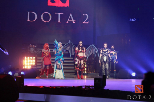 痛苦女王魅惑登场