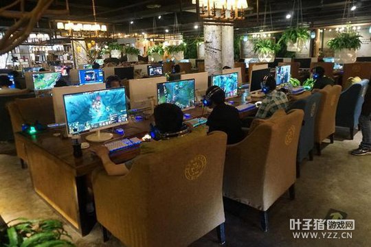 ���ɲ���������� ��һ������������һ��Ů�����