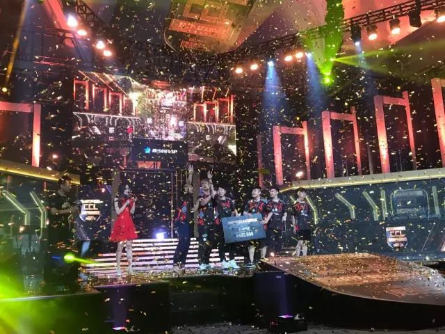 FPS电竞全新升级,《使命召唤OL》CCL2圆满