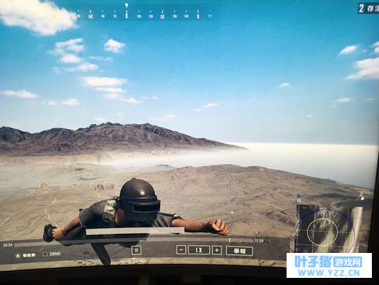 《绝地求生》外挂新操作 奥特曼送你吃鸡