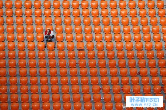 6000空座位,世界杯8年最惨上座率!FIFA急