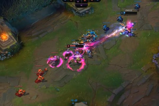 (Solo赛稍有走位失误,就是被点杀的下场)